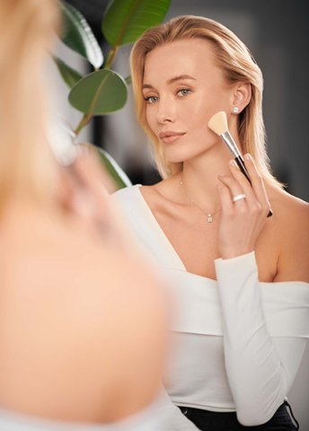 Ksenia R