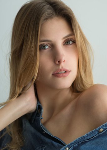 Carola