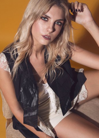 Carola