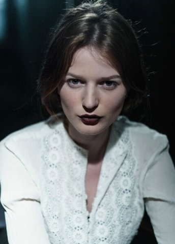 Tessa R.
