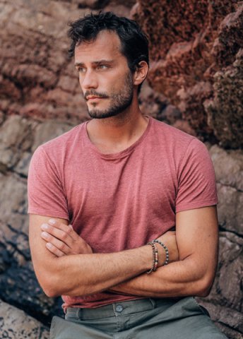 Dejan