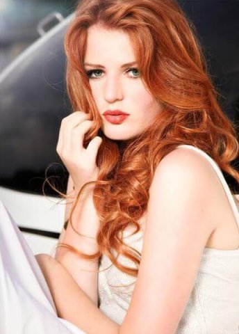 Tessa R.