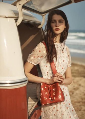 Anna F.